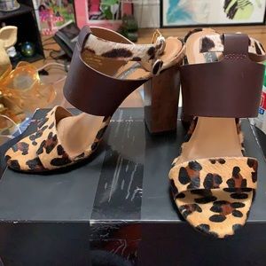 🐅🐆Leopard printed 4 1/2 inch sandals